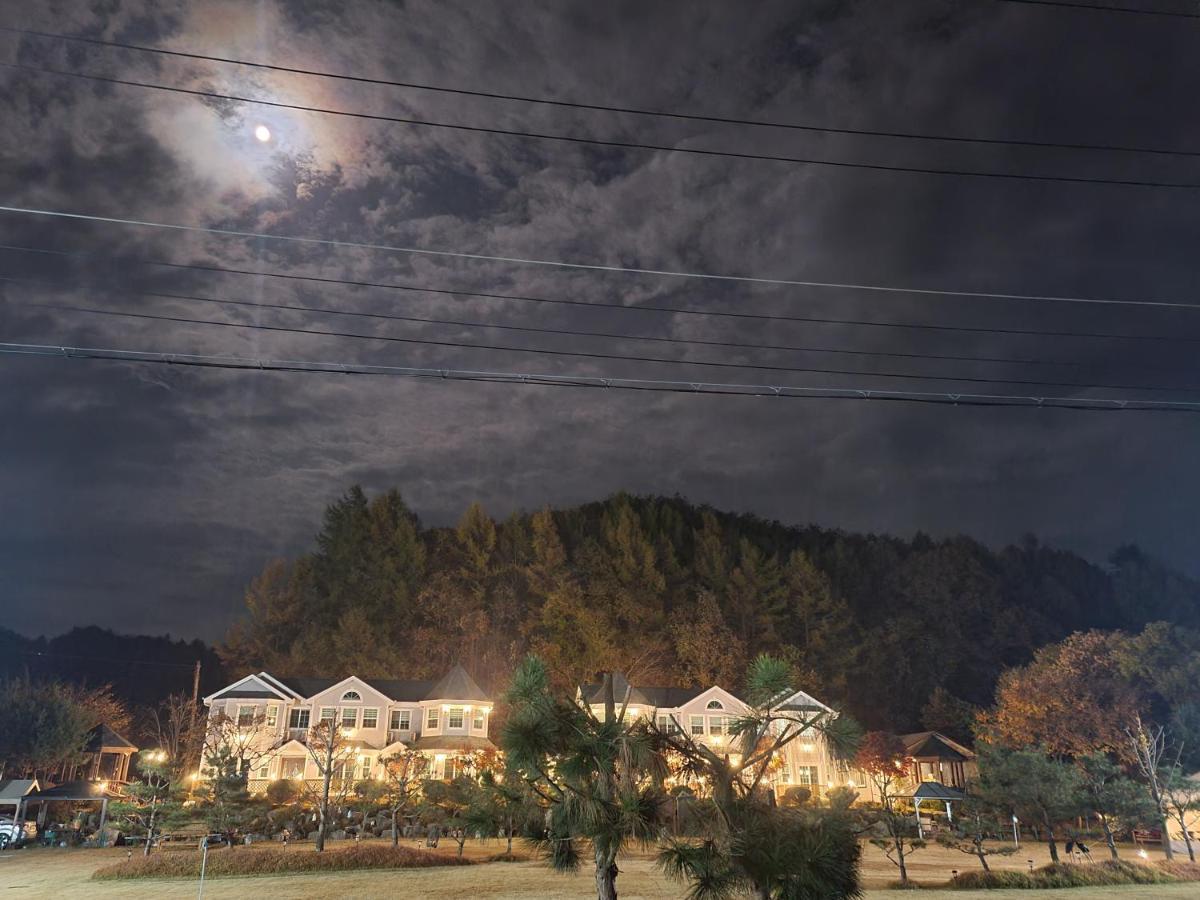 Tomato Pension Hongcheon Exterior photo