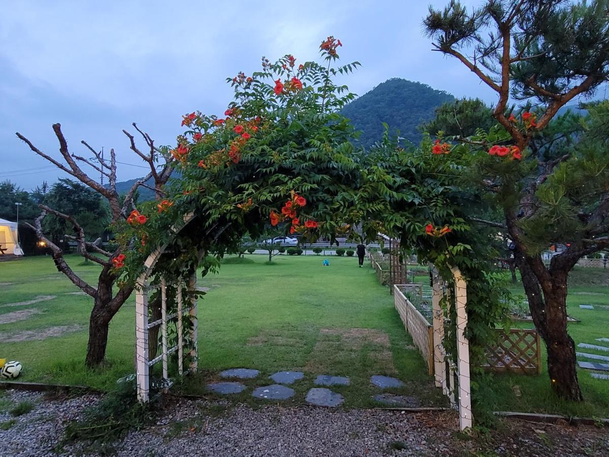Tomato Pension Hongcheon Exterior photo