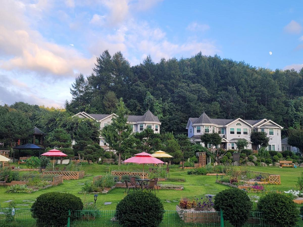 Tomato Pension Hongcheon Exterior photo